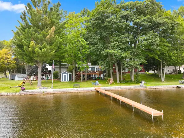281 W Lake, Cadillac, MI 49601