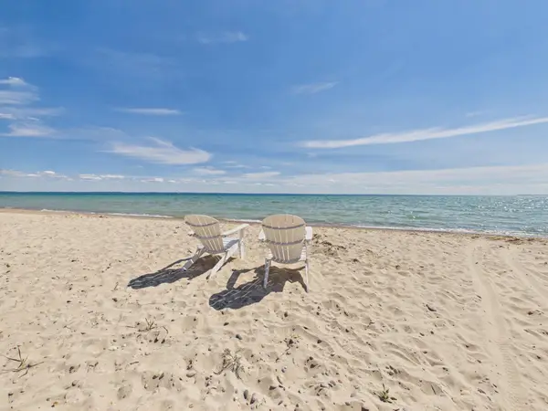 13057 N Cherrywood, Northport, MI 49670