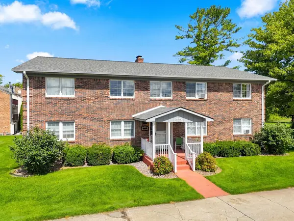 6003 Golfcrest, Williamsburg, MI 49690