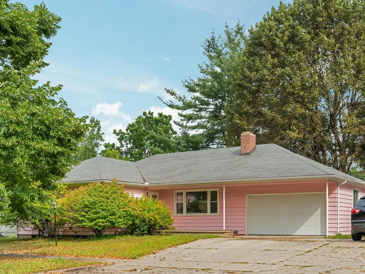 611 Washington, Cadillac, MI 49601 - #1
