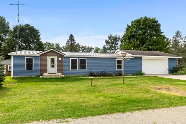 18677 Oak, Copemish, MI 49625