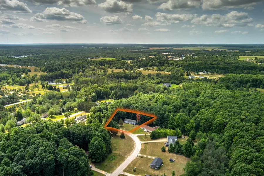 154 N Wood Meadows, Buckley, MI 49620 - #2