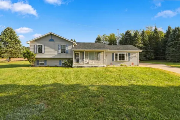 2005 Holland, Traverse City, MI 49685