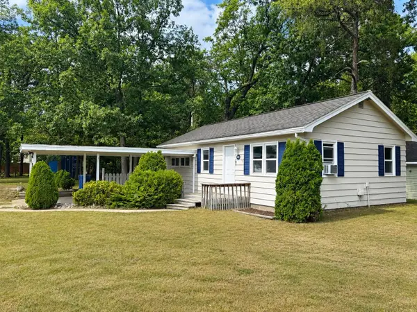 885 Parsons, Traverse City, MI 49686
