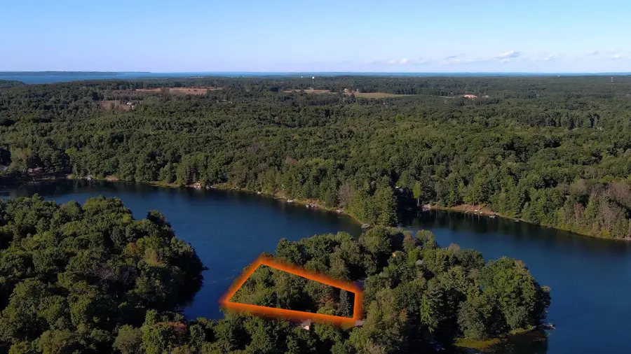 2571 Twin Bay, Traverse City, MI 49696 - #2