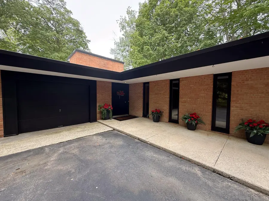 1121 Greenbanks, Mount Pleasant, MI 48858 - #2