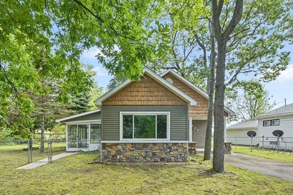 1237 Clinch, Traverse City, MI 49686