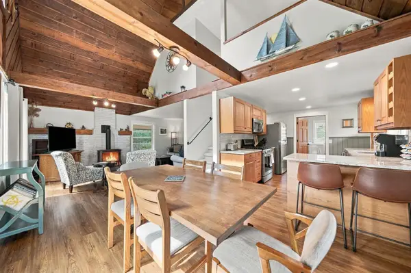 13879 Phelps, Charlevoix, MI 49720