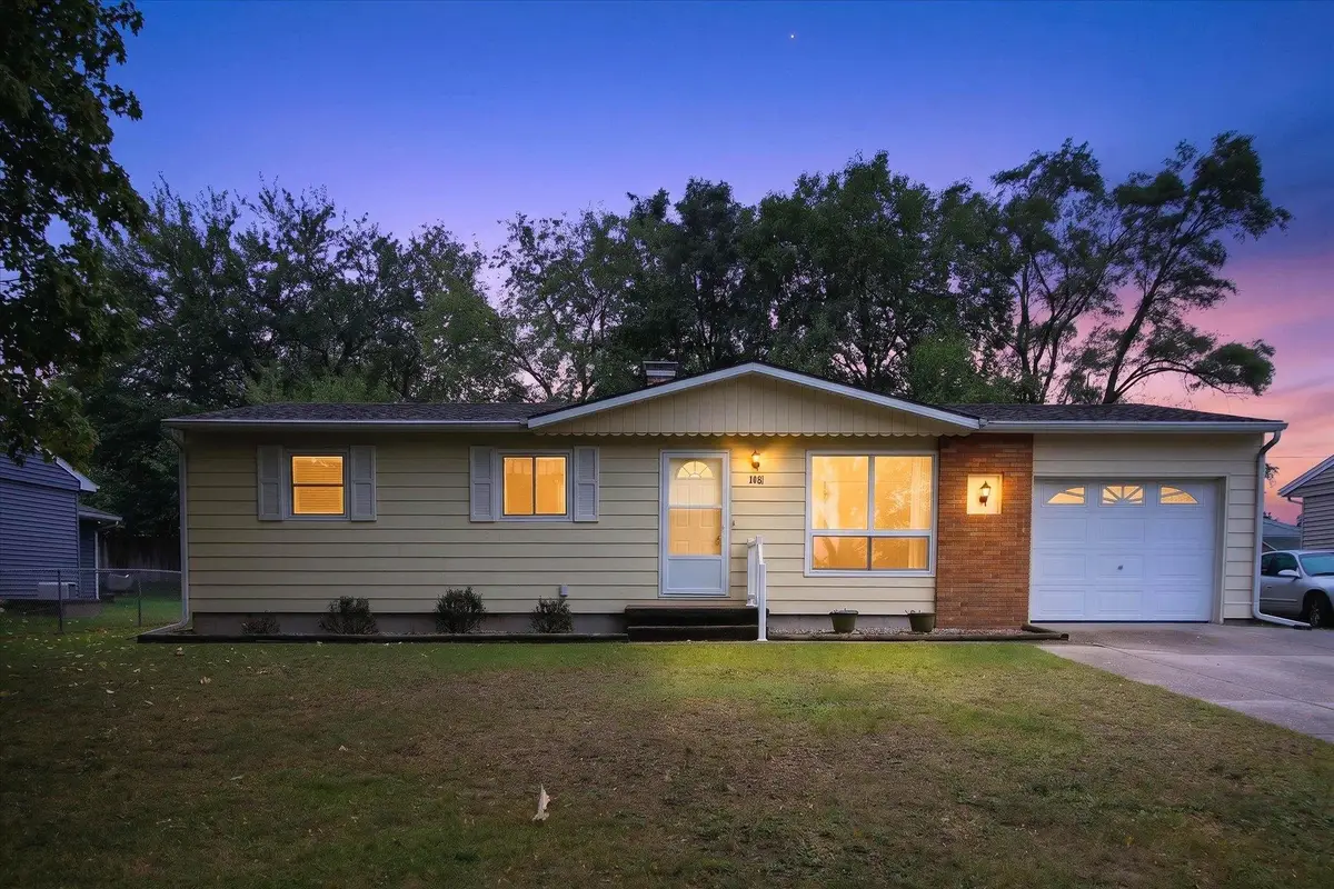 143 W Marshall, Alma, MI 48801 - #1