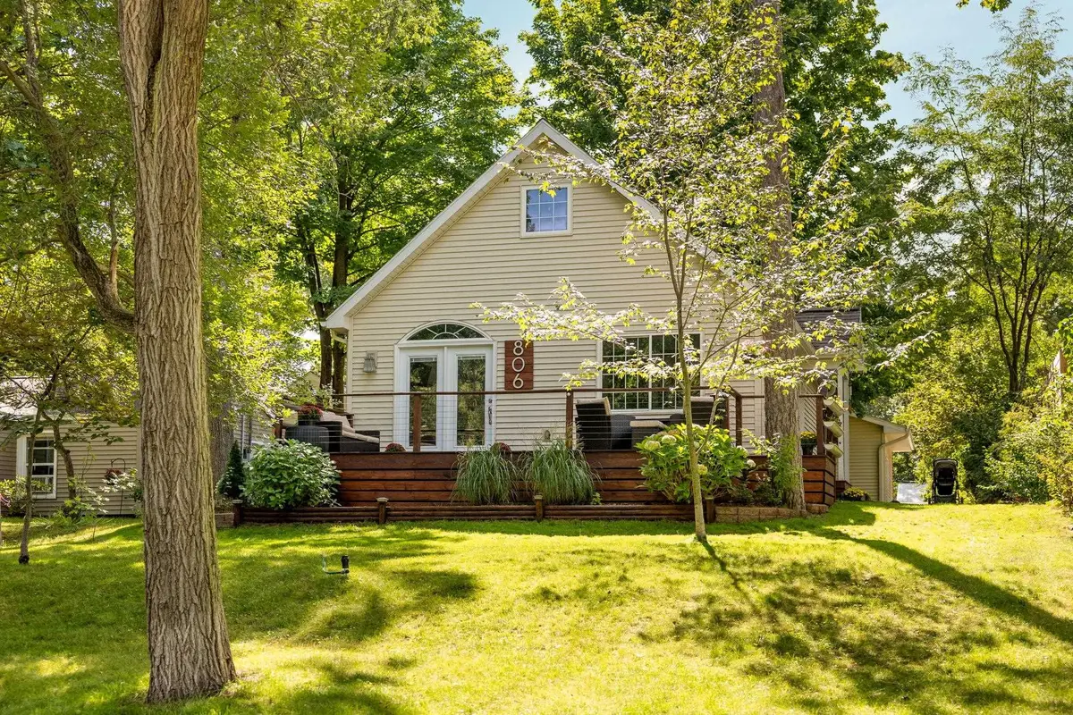 806 Indian, Traverse City, MI 49686 - #1