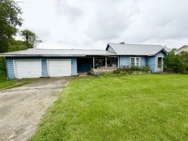 1026 S Main, Crystal, MI 48818