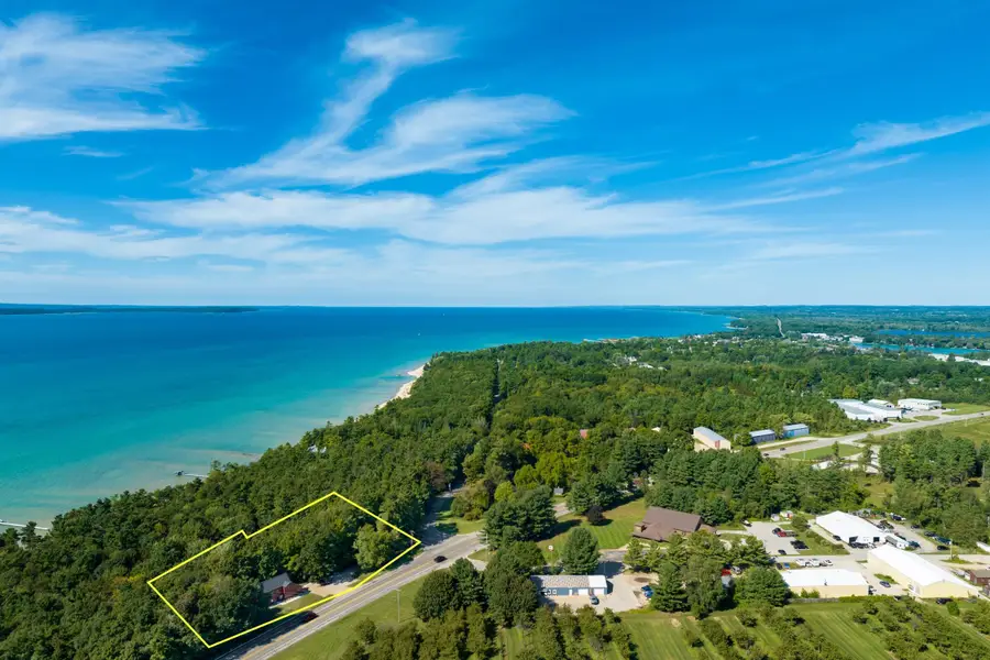 10456 S Us-31 S, Elk Rapids, MI 49629 - #2
