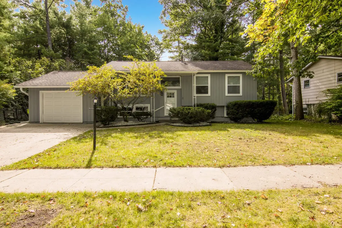 1914 Front, Traverse City, MI 49686 - #1