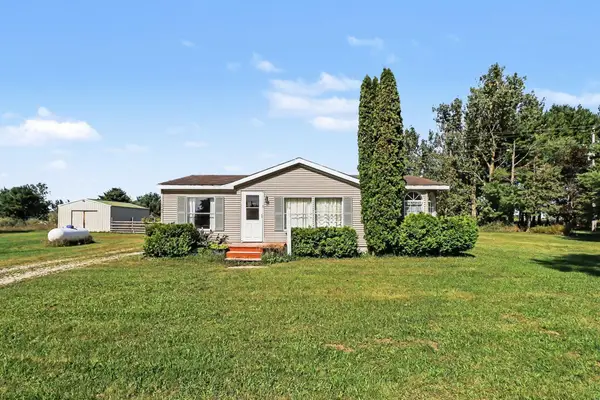 5902 W County Line, Buckley, MI 49620