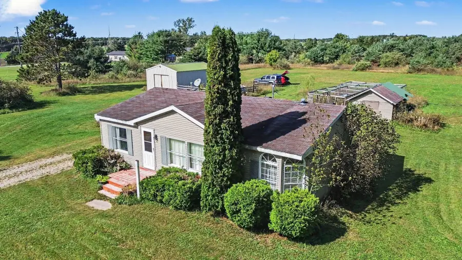 5902 W County Line, Buckley, MI 49620 - #2