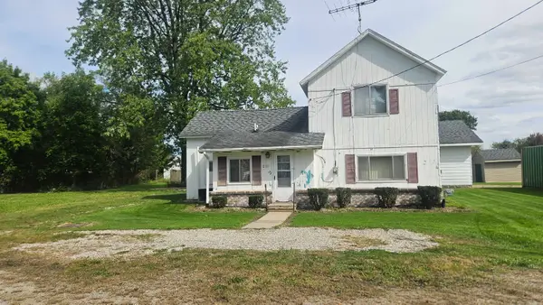 211 S Quarterline, Ashley, MI 48806