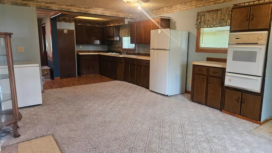 211 S Quarterline, Ashley, MI 48806 - #2