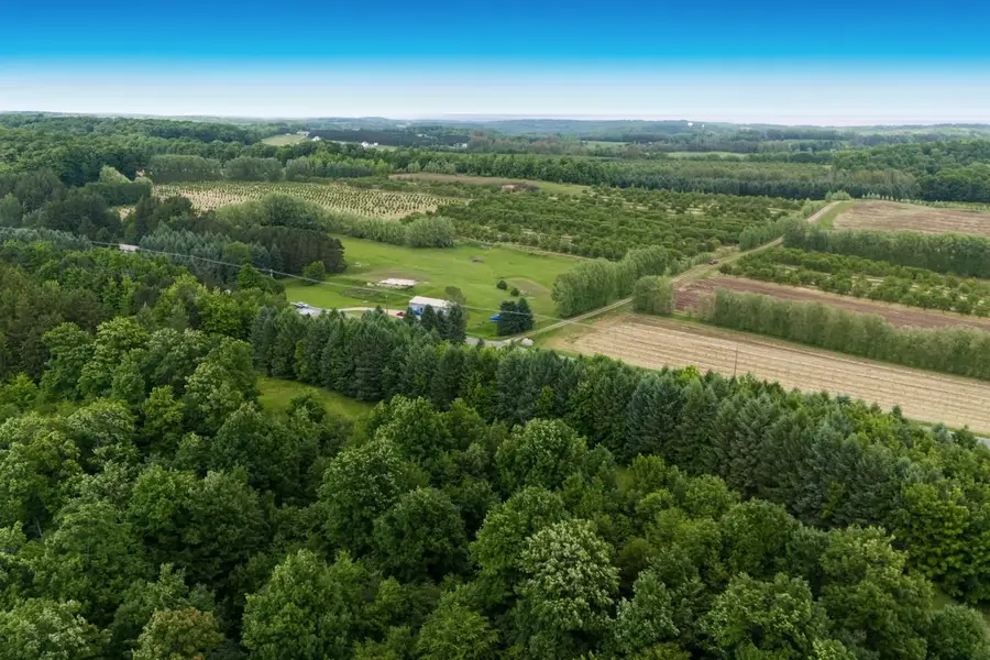 1551 N Macksey, Suttons Bay, MI 49682 - #3