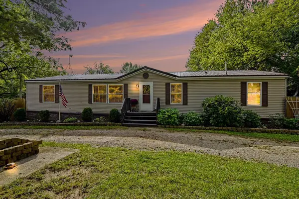 691 N Duffield, Sumner, MI 48889