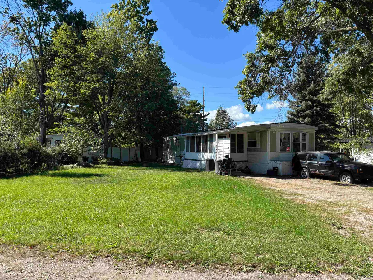 1636 Crescent, Traverse City, MI 49686 - #1