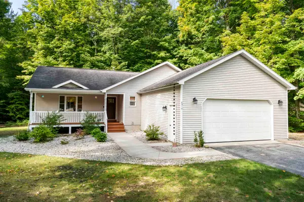 8310 Aimee, Lake Ann, MI 49650