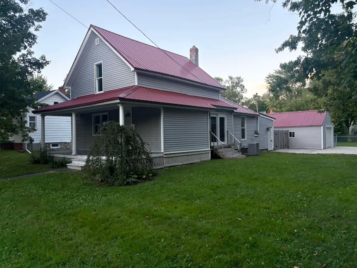 511 S Church, Saint Johns, MI 48879 - #1