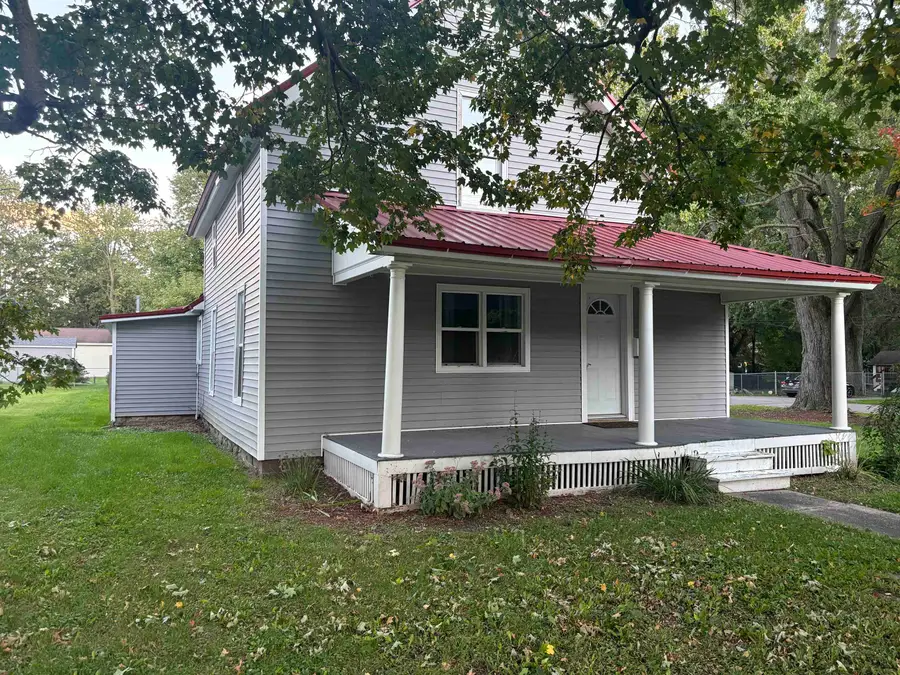 511 S Church, Saint Johns, MI 48879 - #3