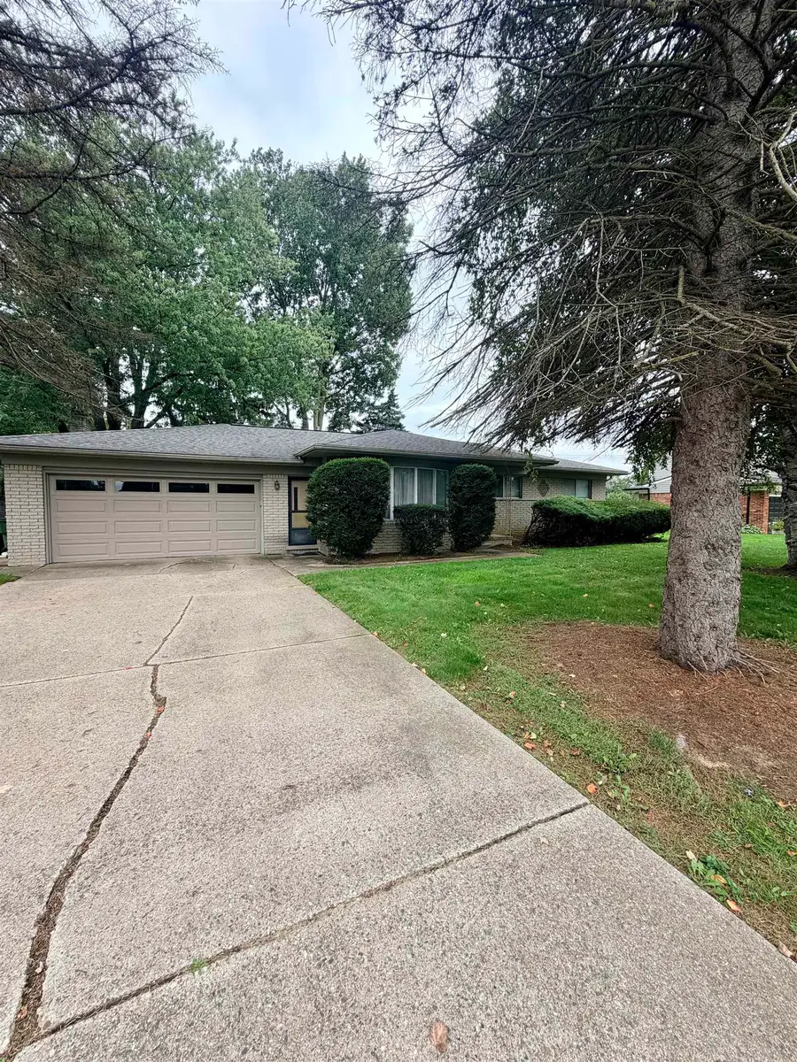 53598 Franklin, Shelby, MI 48316 - #2