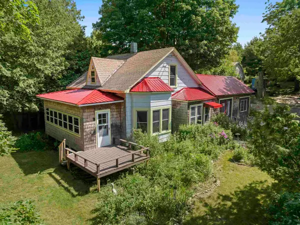 335 Bridge, Frankfort, MI 49635