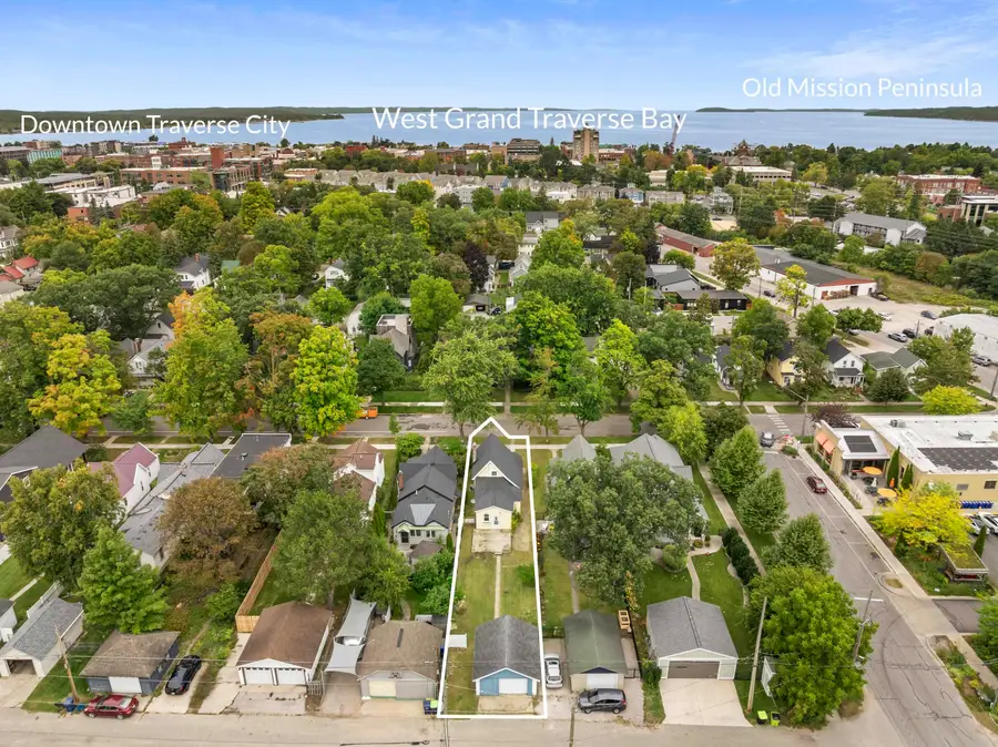 242 E Tenth, Traverse City, MI 49684 - #2