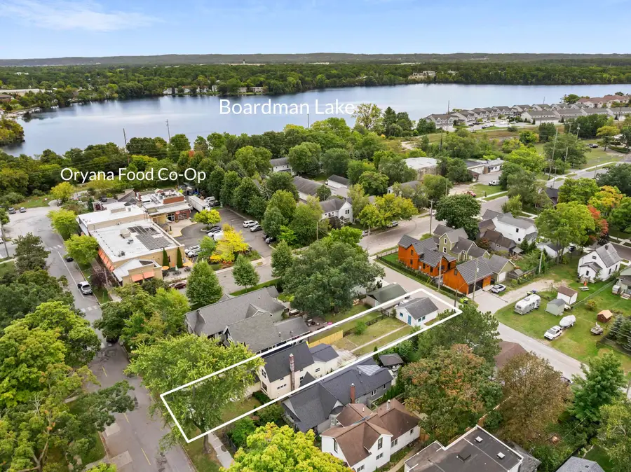 242 E Tenth, Traverse City, MI 49684 - #3