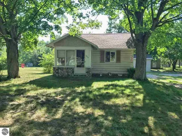 2700 Pinebrook, Traverse City, MI 49686