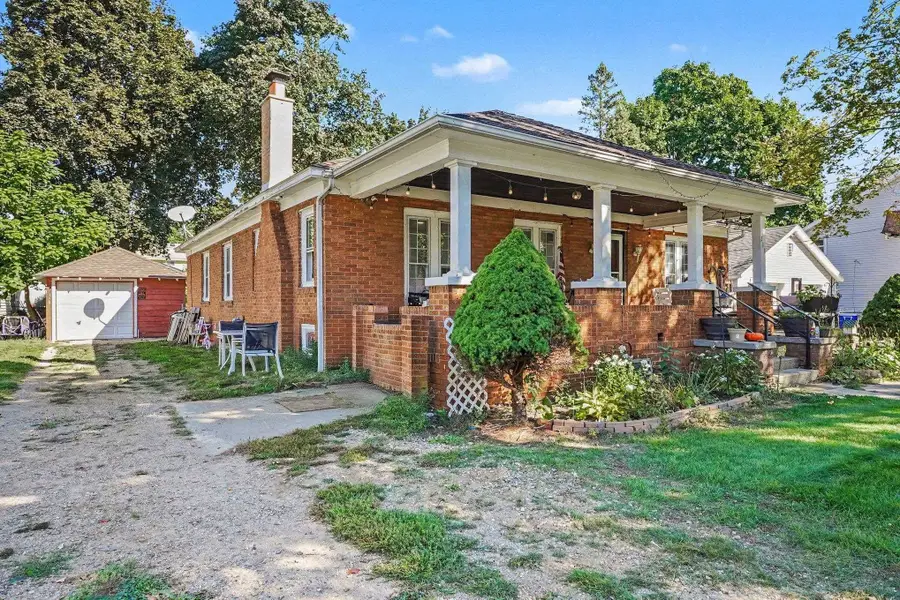 211 E Sixth, Clare, MI 48617 - #3
