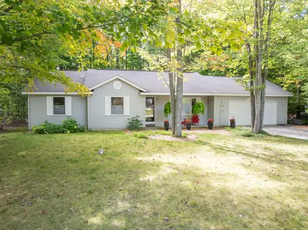 8340 Easy, Lake Ann, MI 49650