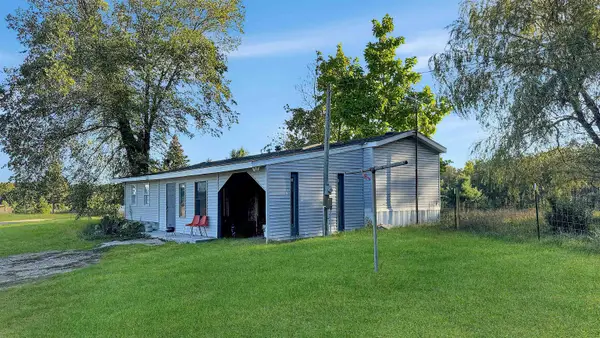5767 S 23, Boon, MI 49618