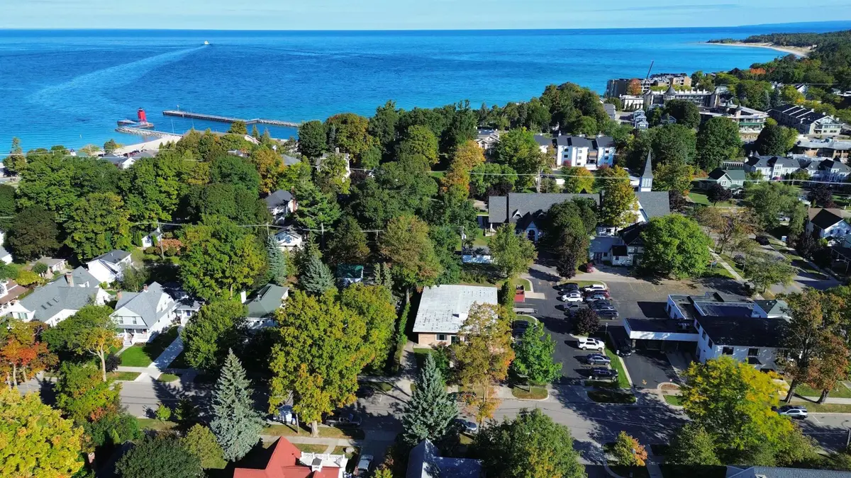 205 Clinton, Charlevoix, MI 49720 - #1