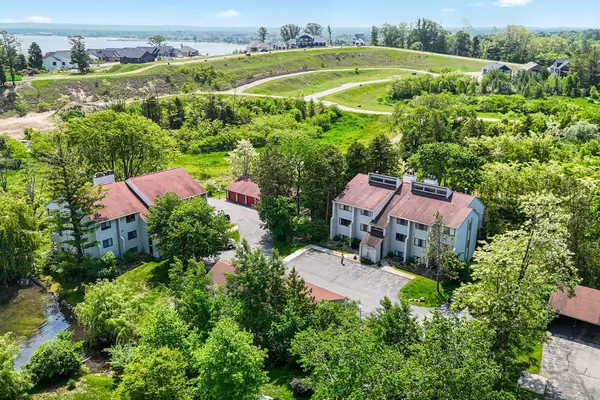 13662 S Thorn Creek, Traverse City, MI 49684