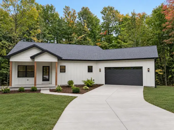 8245 E Boca Vista, Traverse City, MI 49684