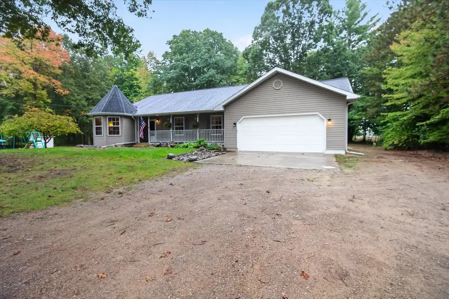 4325 W Tyler, Alma, MI 48801 - #3