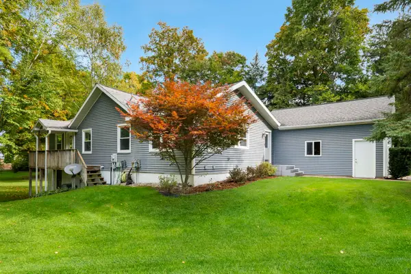 711 Brackel Point, Traverse City, MI 49685