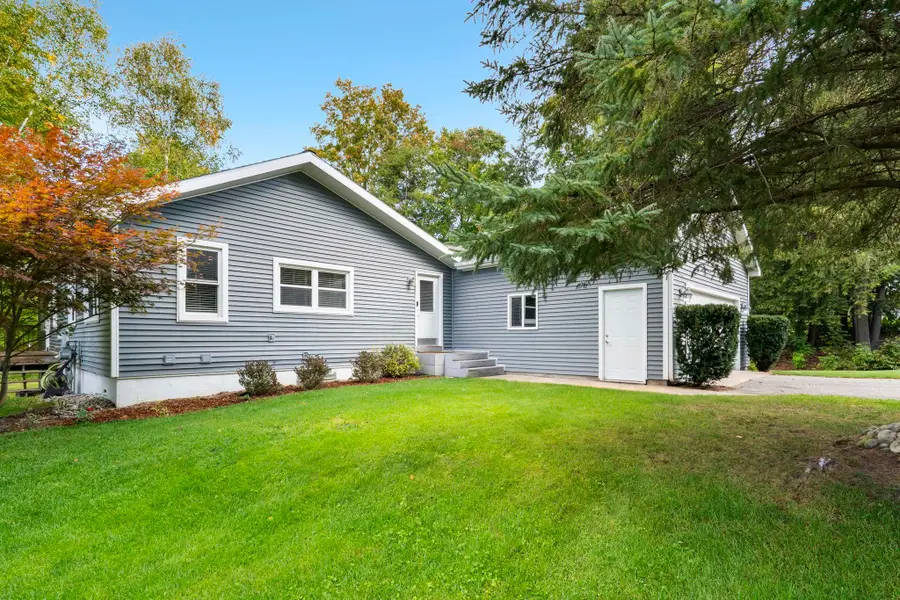 711 Brakel Point, Traverse City, MI 49685 - #2