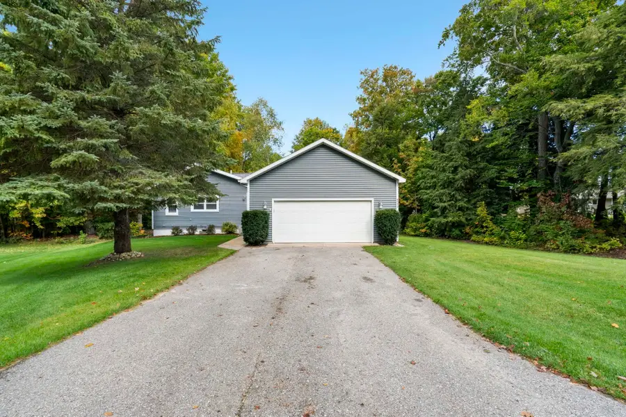 711 Brakel Point, Traverse City, MI 49685 - #3