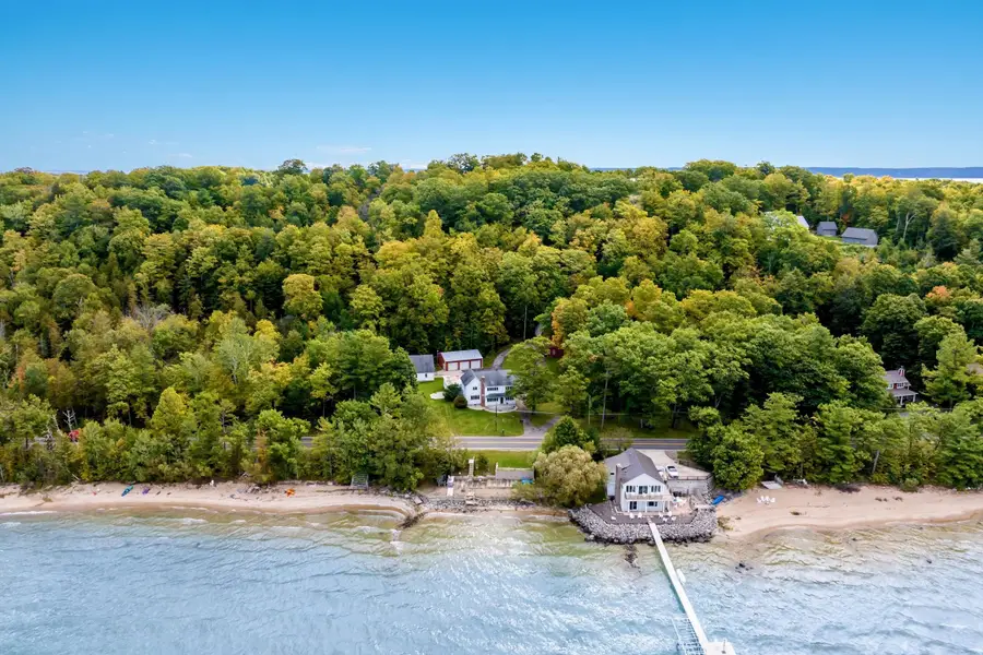 9838 Peninsula, Traverse City, MI 49686 - #3