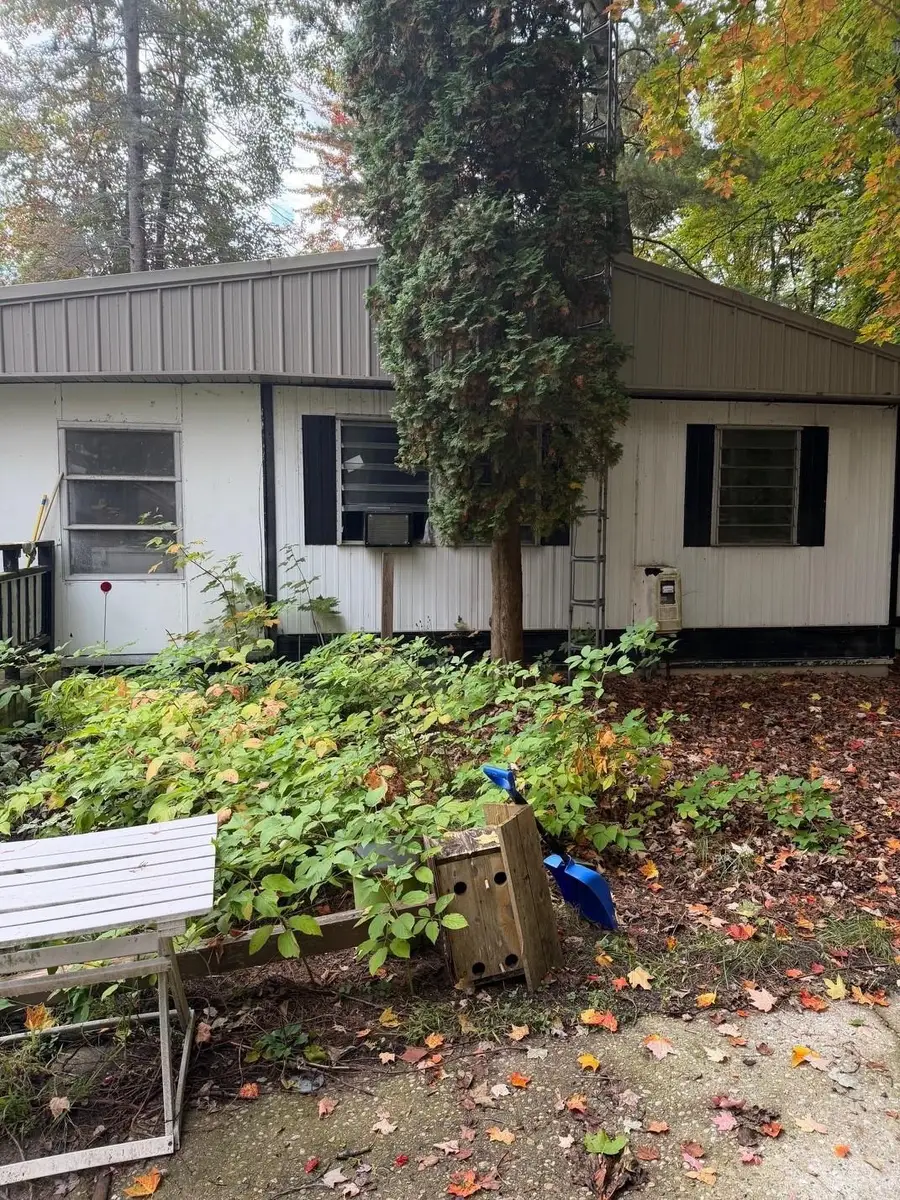 1960 S Pavilion, Lake City, MI 49651 - #2