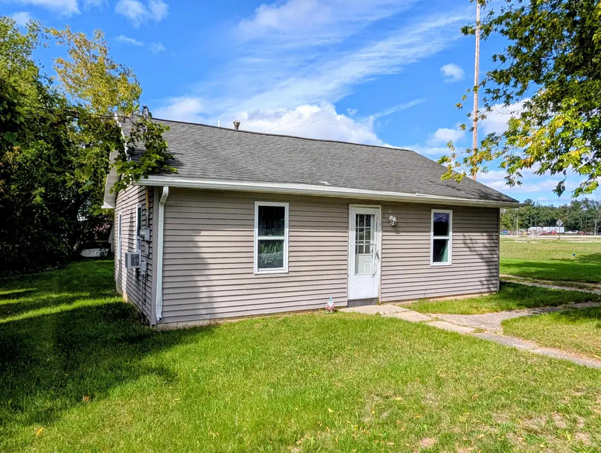 233 N Mackinaw, Au Gres, MI 48703 - #1