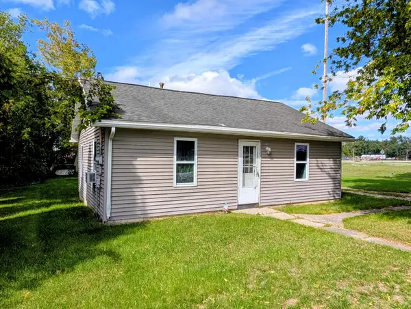 233 N Mackinaw, Au Gres, MI 48703
