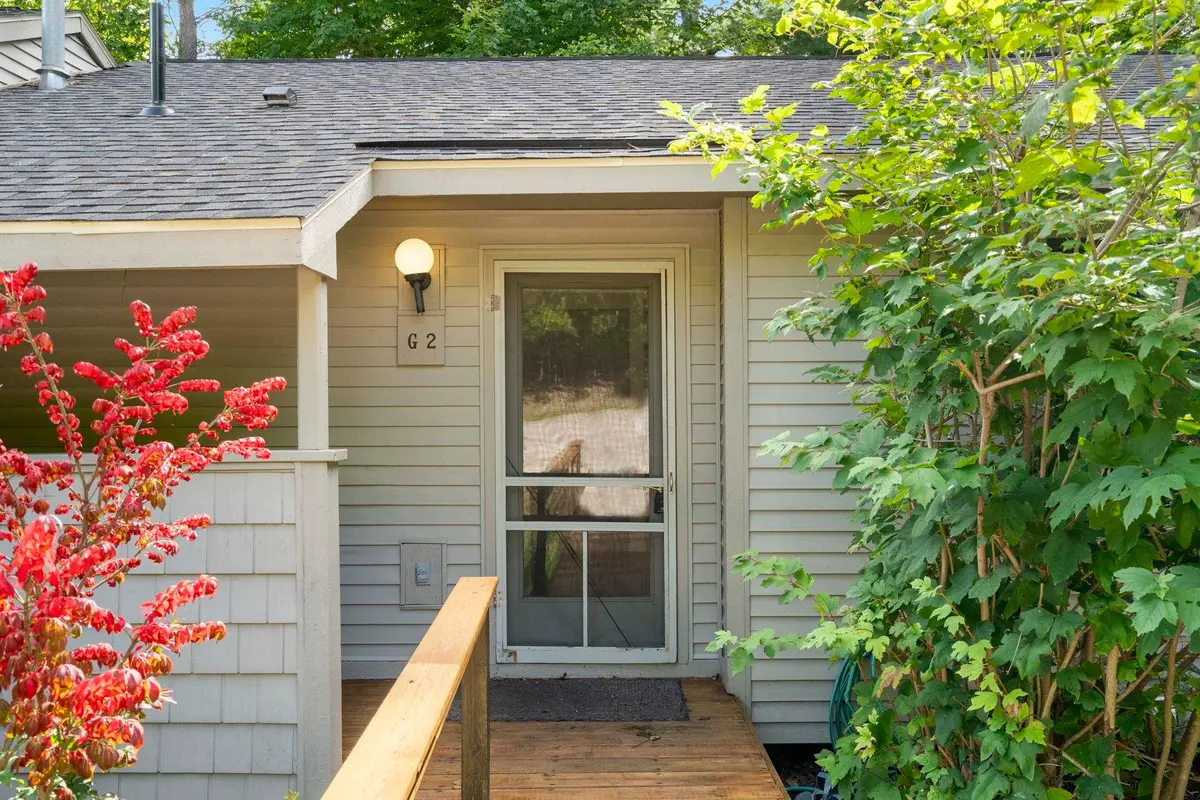 11255 E Fort, Suttons Bay, MI 49682 - #1