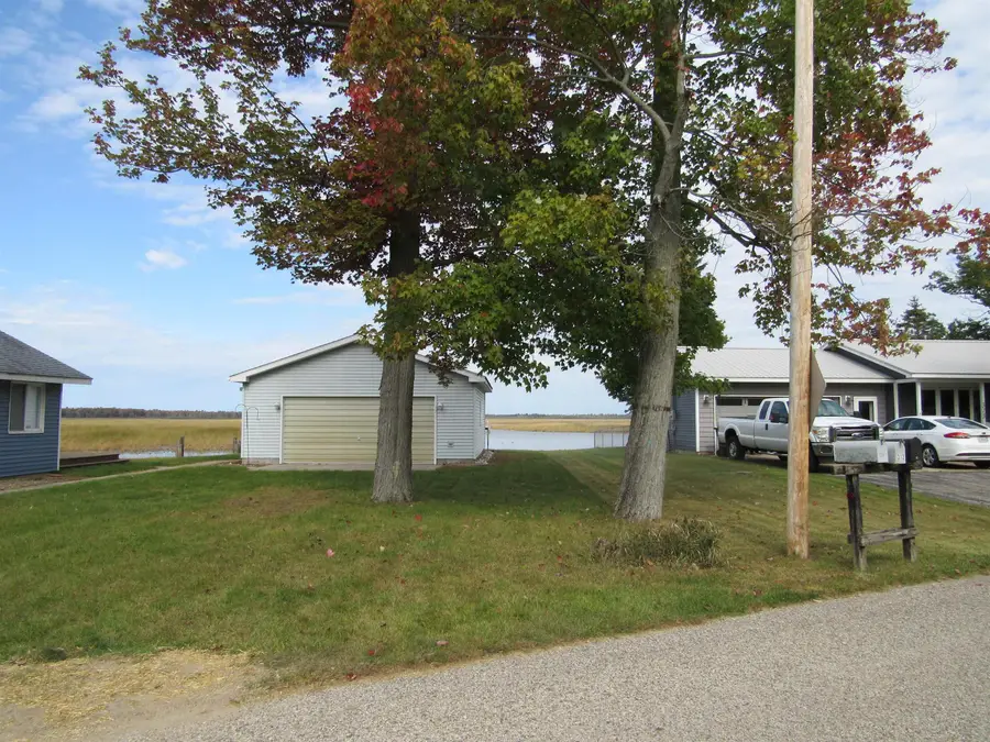 312 Lakewood, East Tawas, MI 48730 - #2