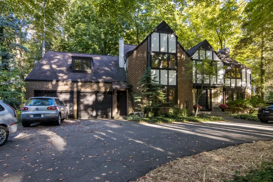 1302 Peninsula, Traverse City, MI 49686 - #2