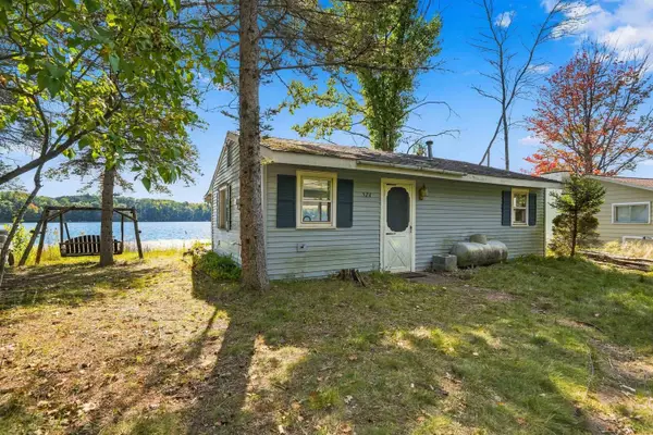 524 Island View, Traverse City, MI 49696